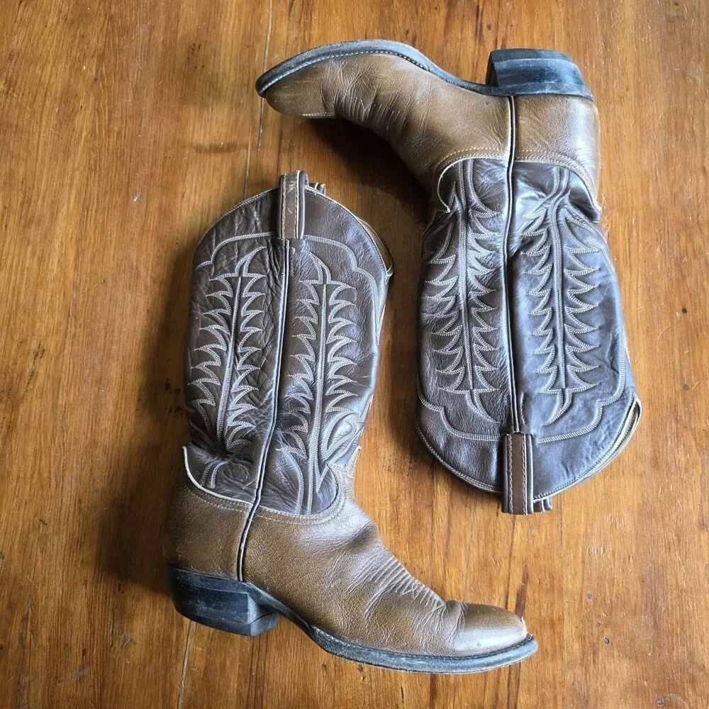 Vintage TONY LAMA Mens 7B (270) Western Boots 81240 Brown Leather Classic 1970s